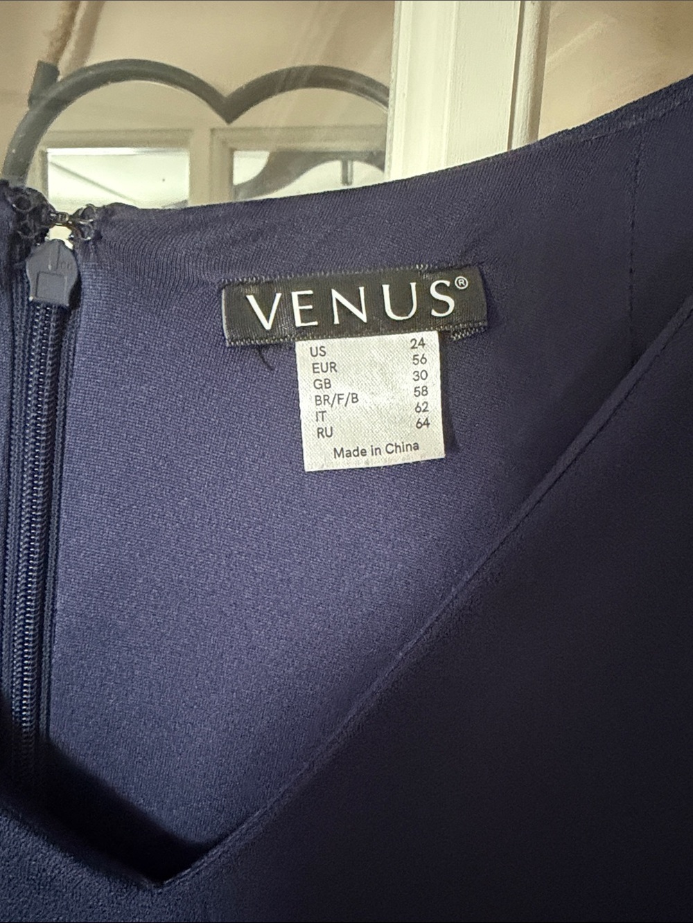 Woman’s plus dress - Picture 3 of 5